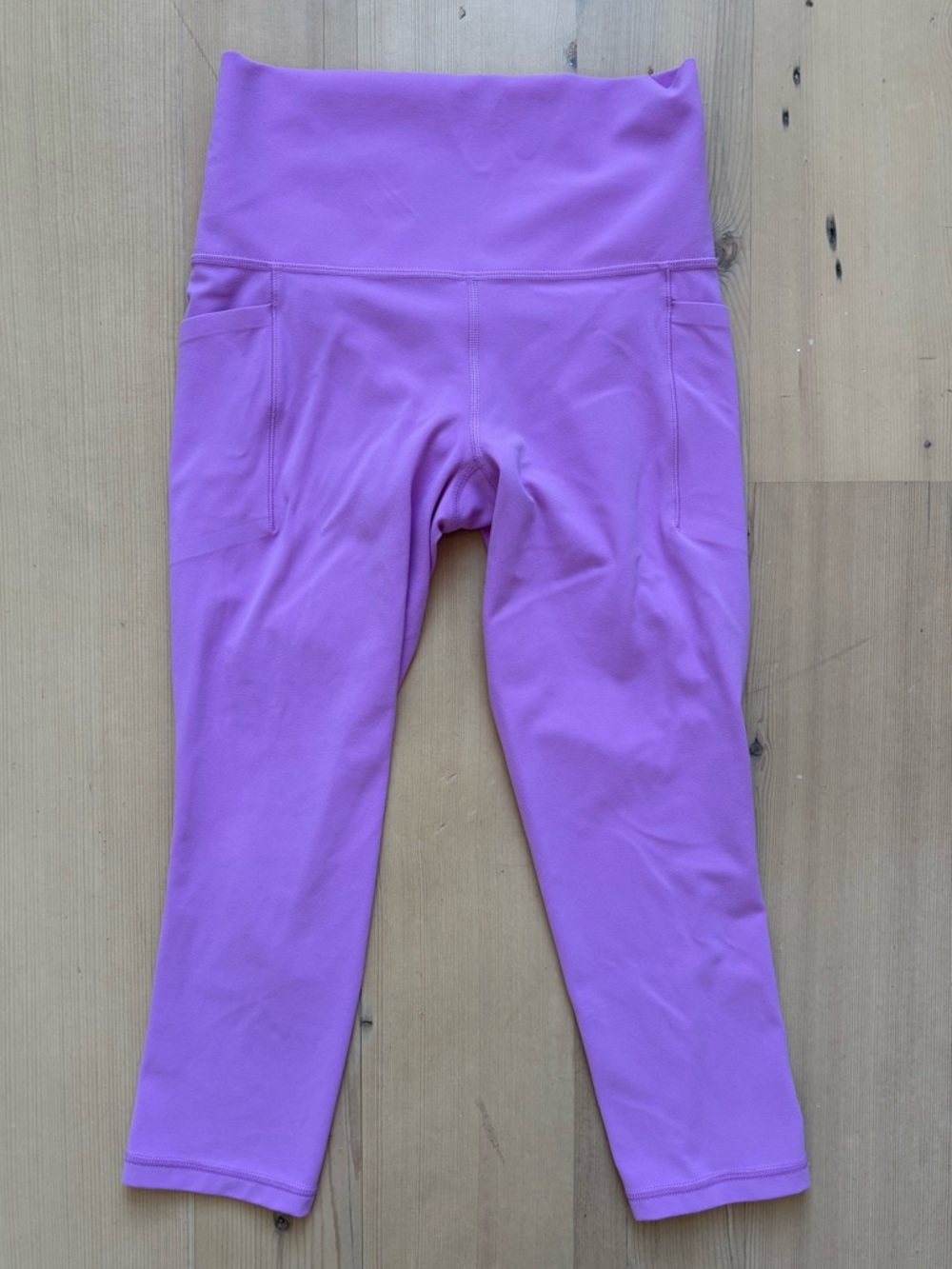 Athleta High-Waist Salutation Stash Active Capri Leggings - Orchid Purple - XS